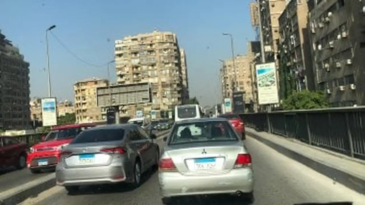 تخصيص خط ساخن من المرور بالتزامن مع توقعات موجة الرياح والأتربة القادمة